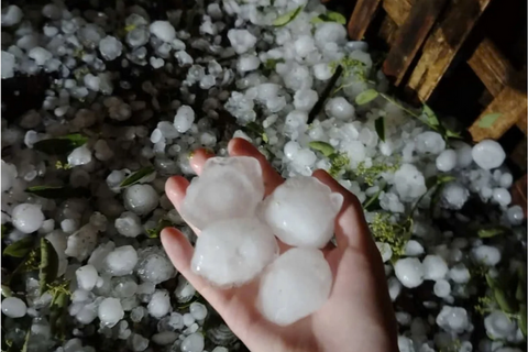 Mưa đá khiến 4 người bị thương, ước tính thiệt hại trên 30 tỷ đồng ở Lào Cai