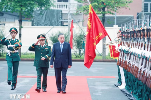 Tổng Bí thư, Chủ tịch nước: Xây dựng thế trận Pháo binh - Tên lửa trong nền quốc phòng toàn dân
