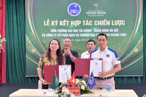 Gắn kết đào tạo với doanh nghiệp, mở rộng cơ hội việc làm cho sinh viên