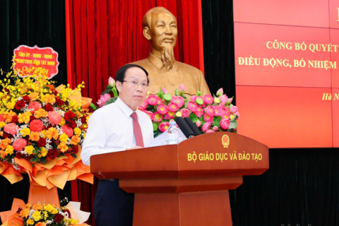 Công bố Quyết định điều động, bổ nhiệm Thứ trưởng Bộ Giáo dục và Đào tạo