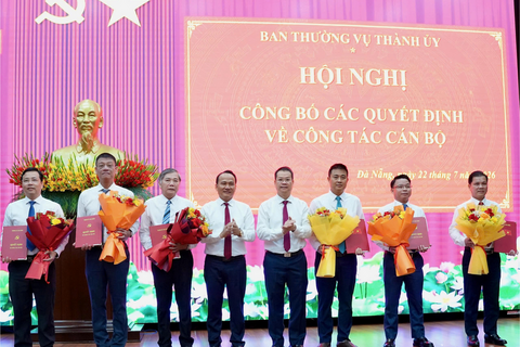 Đà Nẵng công bố quyết định điều động, bổ nhiệm nhiều cán bộ chủ chốt