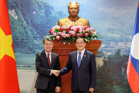 Thủ tướng Lê Minh Hưng hội kiến Chủ tịch Quốc hội Lào