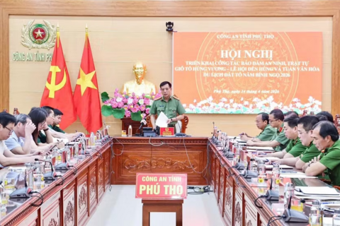 Công an Phú Thọ phân luồng từ xa bảo đảm giao thông Lễ hội Đền Hùng 2026