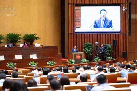 Bộ trưởng Bộ Xây dựng làm rõ quy định trong Luật Kinh doanh bất động sản (sửa đổi)