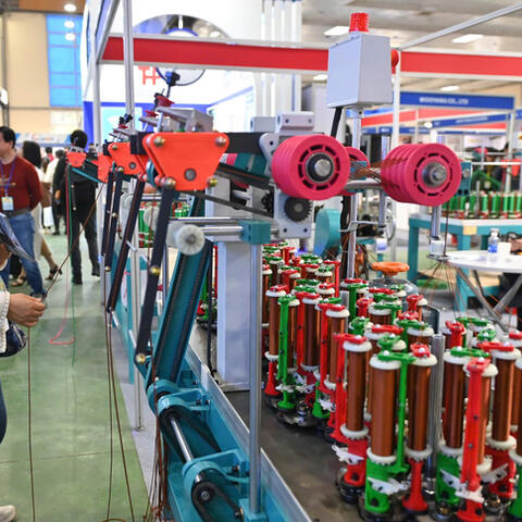 HanoiTex & HanoiFabric 2025: Tiếp sức cho dệt may phát triển chiều sâu