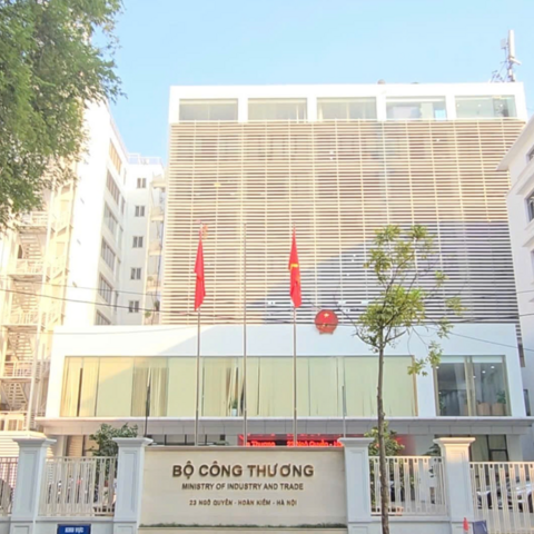 Bộ Công Thương yêu cầu bảo đảm nguồn cung hàng hóa, điện dịp tết Bính Ngọ