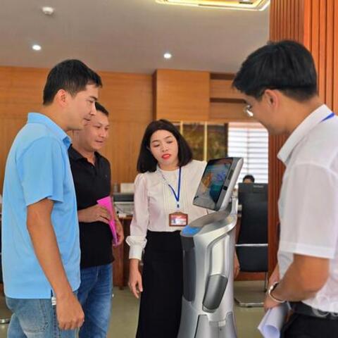 Gia Lai đưa người dân, doanh nghiệp thành trung tâm chuyển đổi số