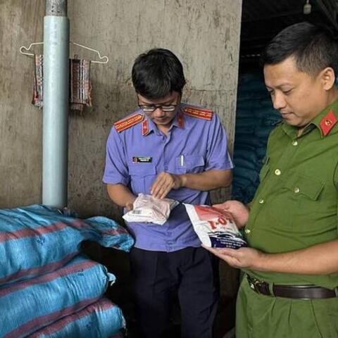 Đắk Lắk: Khởi tố nữ giám đốc sản xuất hơn 1.700 tấn muối i-ốt giả