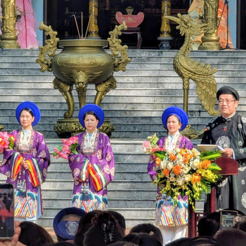 Thành phố Huế: Khai mạc Lễ hội đền Huyền Trân