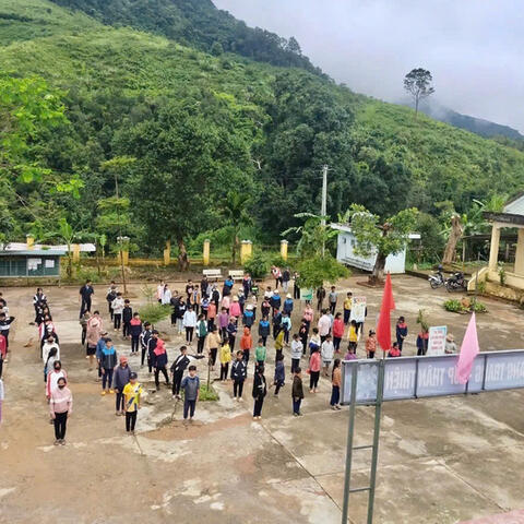 Phấn đấu hoàn thành 100 trường phổ thông nội trú liên cấp trước 30/8