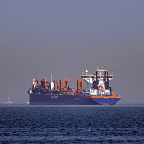 Giá vàng và dầu thô thế giới tăng mạnh do căng thẳng Trung Đông