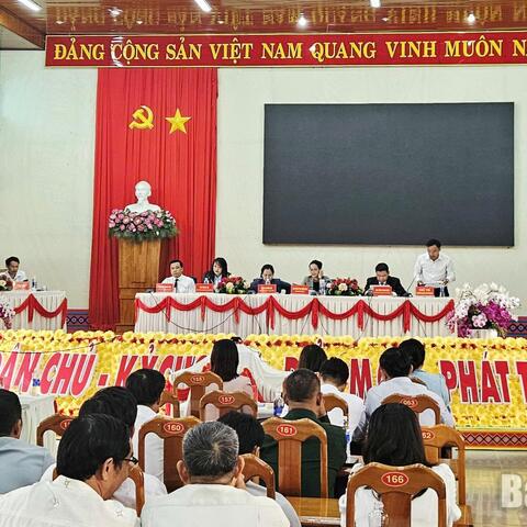 Cử tri xã Krông Bông bày tỏ sự tin tưởng vào các ứng cử viên đại biểu HĐND tỉnh