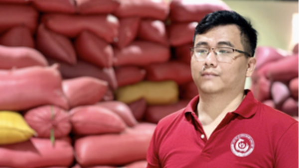 Cựu sinh viên Đại học Trà Vinh lập HTX xây dựng thương hiệu gạo sạch