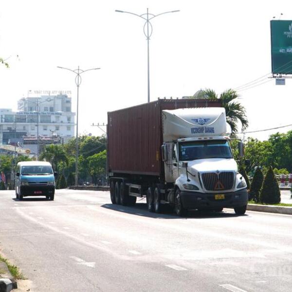 Đà Nẵng: Tăng cường quản lý, ngăn chặn vận chuyển xăng dầu trái phép