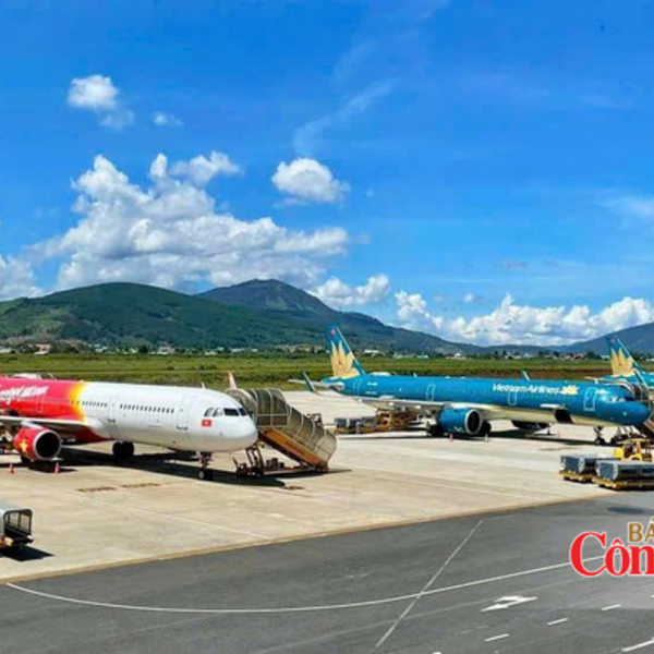 Sân bay Liên Khương đón 5 chặng bay trong ngày mở cửa trở lại