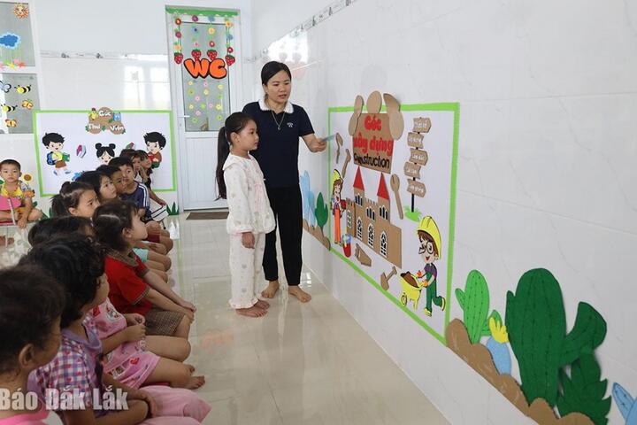 Tạo sức bật cho xã vùng III Ea Rốk