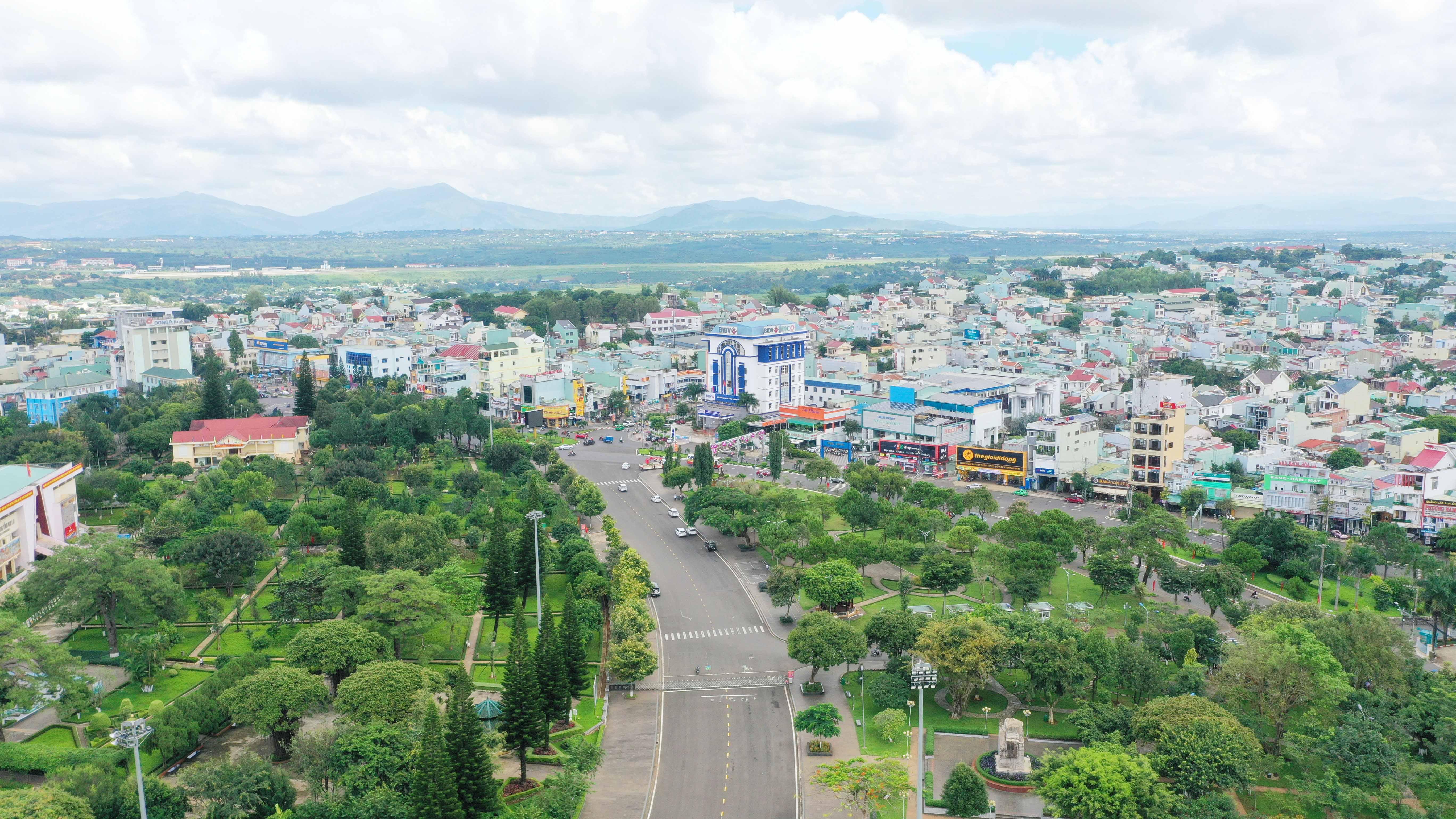 Một góc đô thị Pleiku. Ảnh: Quang Tấn