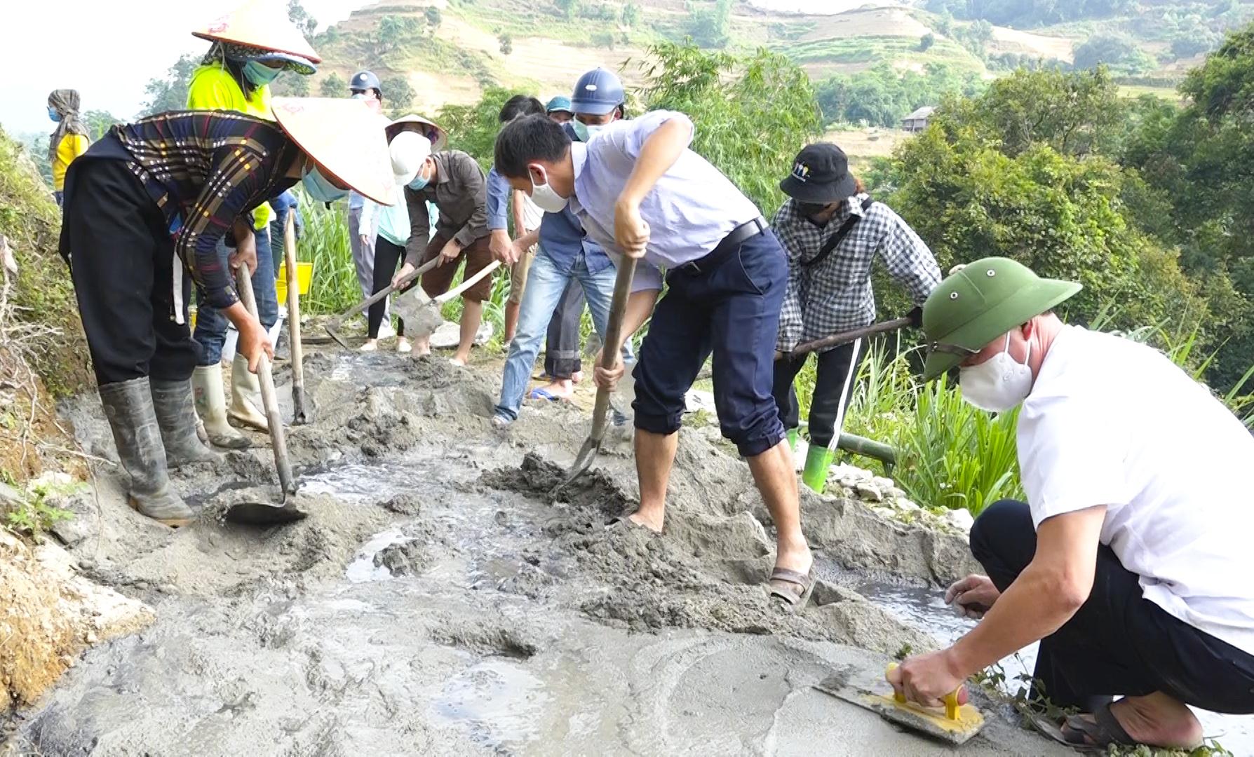 Điểm sáng trong xây dựng nông thôn mới ở xã nghèo vùng biên - Ảnh 2.