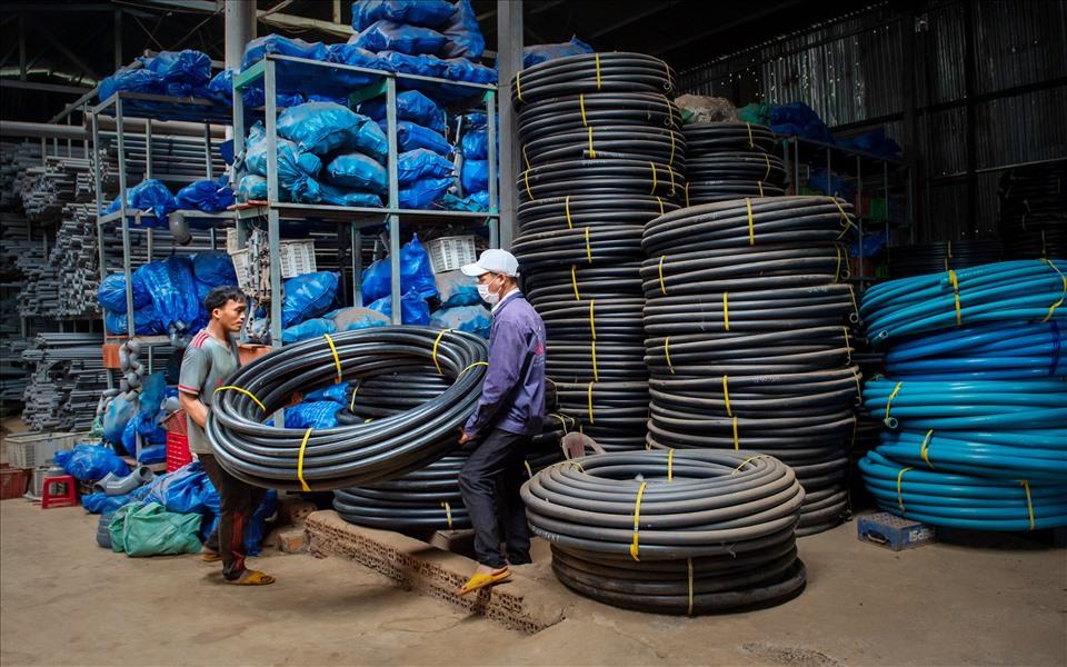 Người lao động làm việc cho các nhà máy, doanh nghiệp ở Đắk Nông. Ảnh: Phan Tuấn