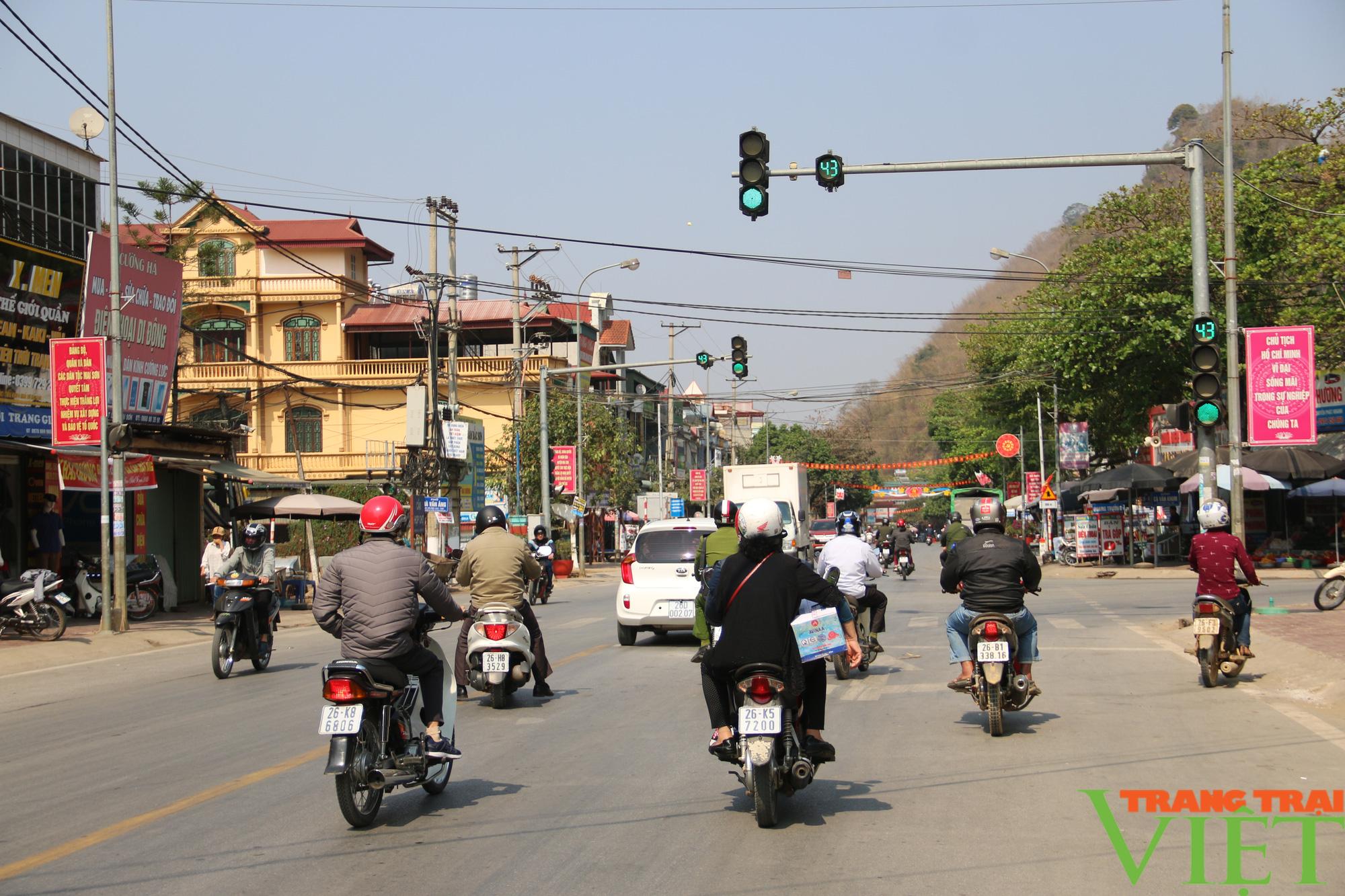 Mai Sơn: Vận động tổ chức, cá nhân chung tay xây dựng nông thôn theo hướng văn minh, hiện đại  - Ảnh 6.