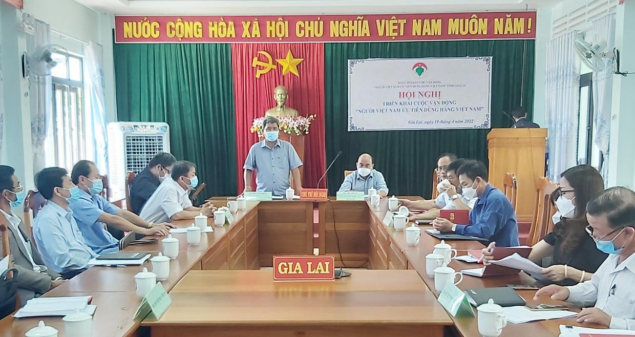 Ông Hồ Văn Điềm-Chủ tịch Ủy ban MTTQ Việt Nam tỉnh-Trưởng Ban chỉ đạo Cuộc vận động phát biểu kết thúc hội nghị. Ảnh: Ngọc Anh