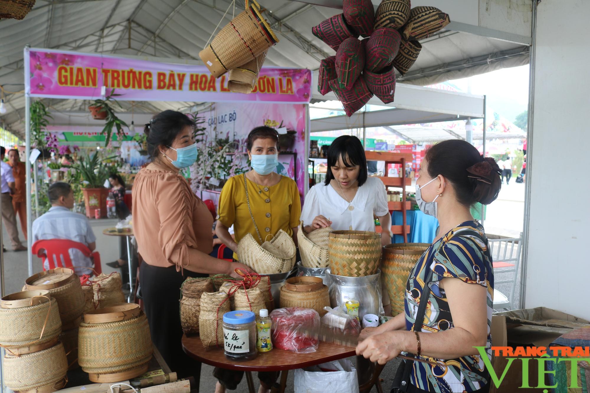 Festival trái cây ở Sơn La dấu ấn khó quên, chia tay và hẹn gặp lại - Ảnh 6.