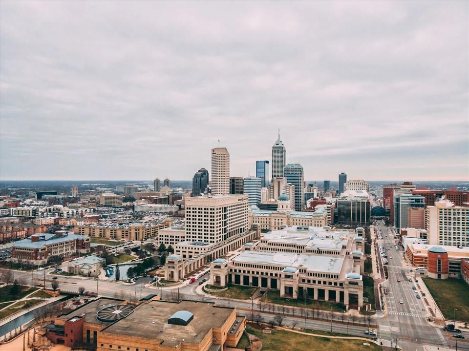 Quang cảnh Indianapolis nhìn từ xa.