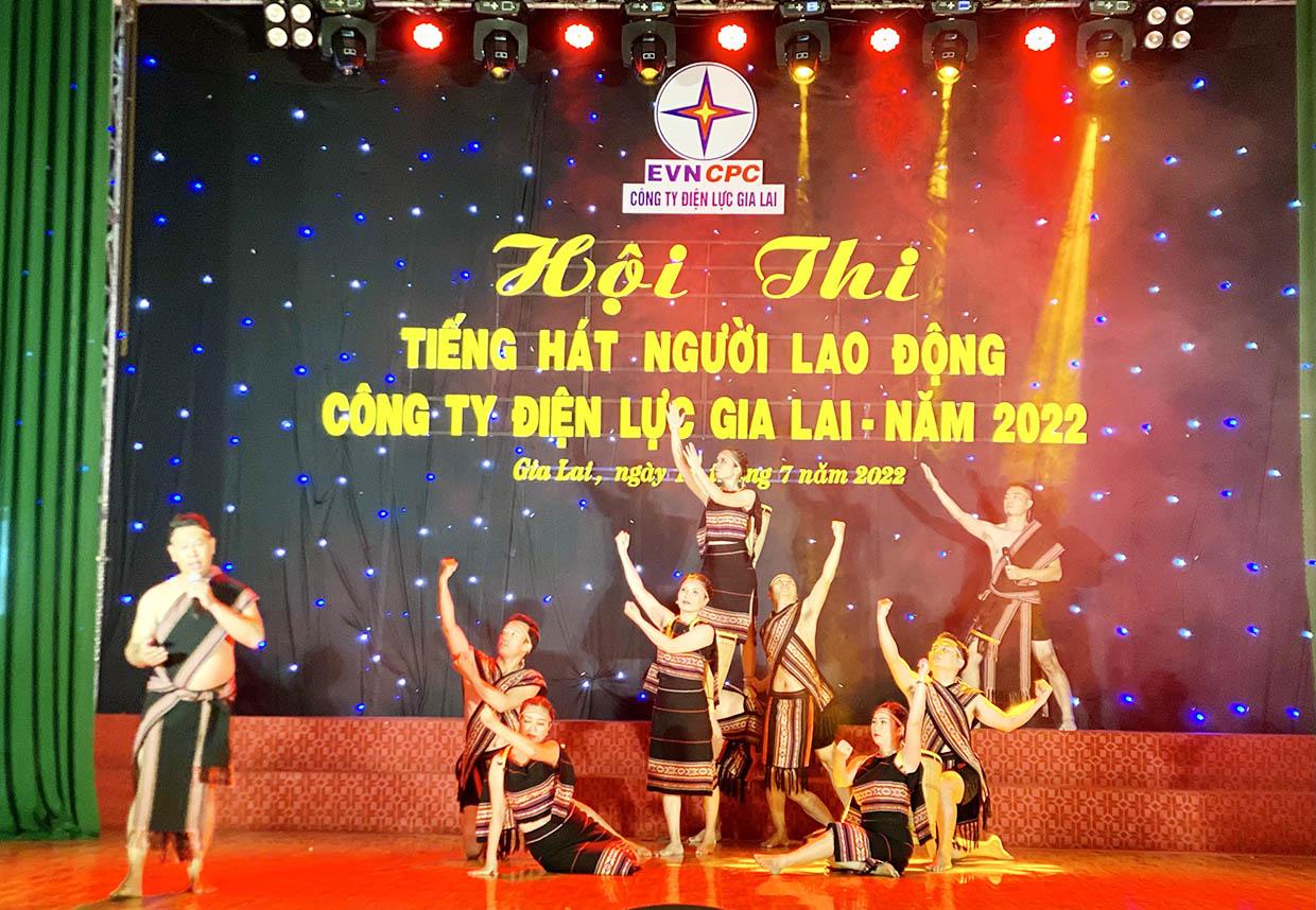 Gần 270 cán bộ, công nhân tham gia Hội thi Tiếng hát người lao động Công ty Điện lực Gia Lai. Ảnh: Hà Duy