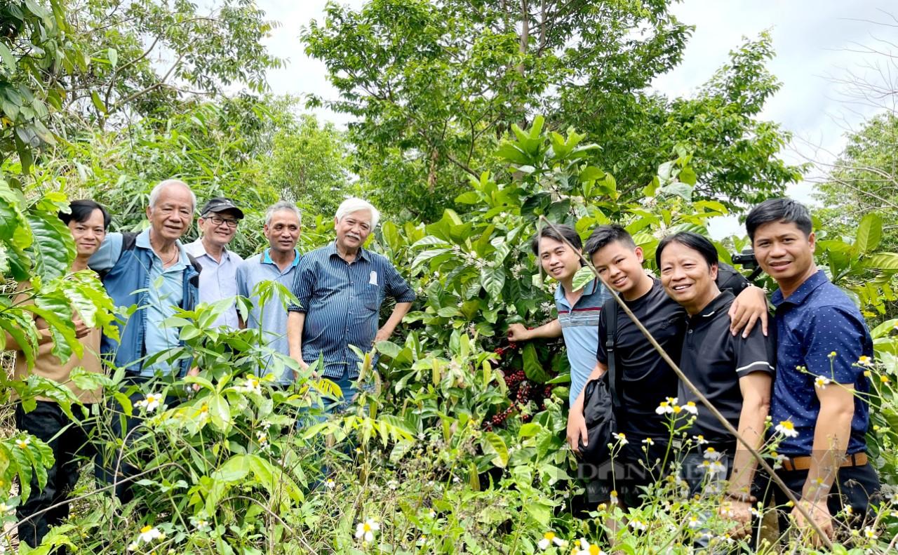 TS Nguyễn Văn Lạng là người đã có nhiều gắn bó với nền nông nghiệp tỉnh nhà, cũng là một trong những người có nhiều