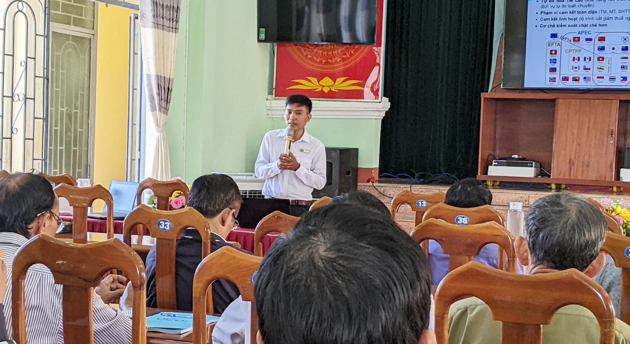 Quang cảnh buổi tập huấn. Ảnh: Nguyễn Hiền