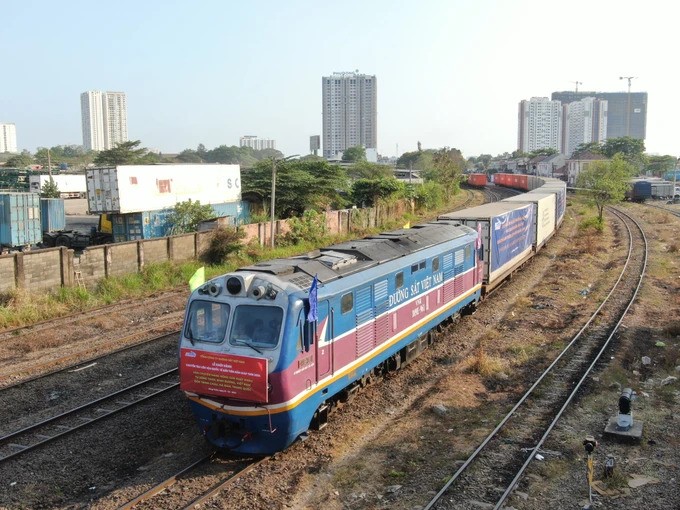 Chuyến tàu liên vận quốc tế vận chuyển hàng nông sản xuất khẩu từ Sóng Thần, Bình Dương, Việt Nam đến Trịnh Châu, Hà Nam, Trung Quốc.. Ảnh: Hoàng Hùng