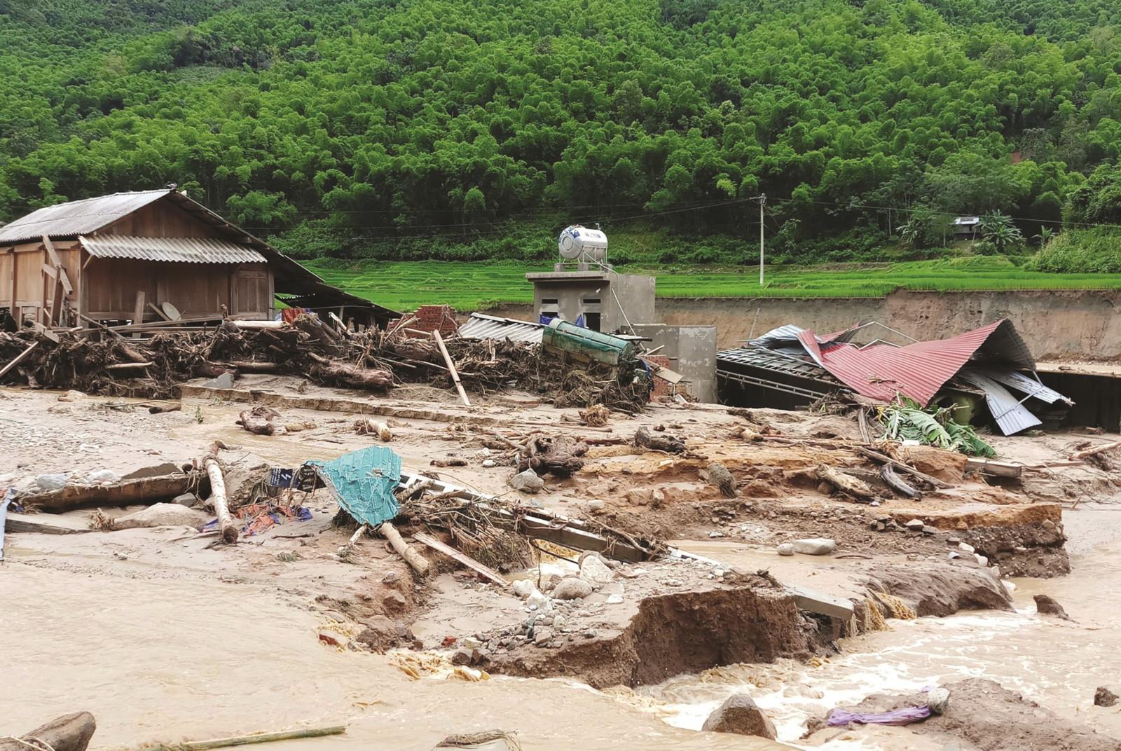 Thiên tai gây thiệt hại hơn 5.000 tỷ đồng trong gần 10 tháng qua