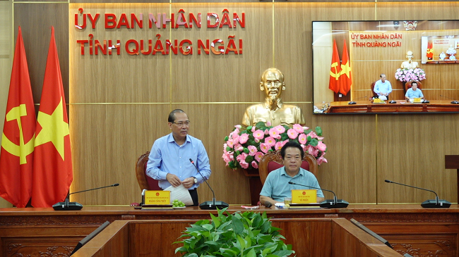 Phó Chủ tịch Ủy ban Trung ương MTTQ Việt Nam Hoàng Công Thủy  phát biểu kết luận tại cuộc họp  (Ảnh: quangngai.gov.vn)