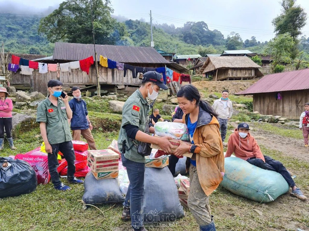 Kon Tum: Ấm tình người trên đỉnh Lò Xo