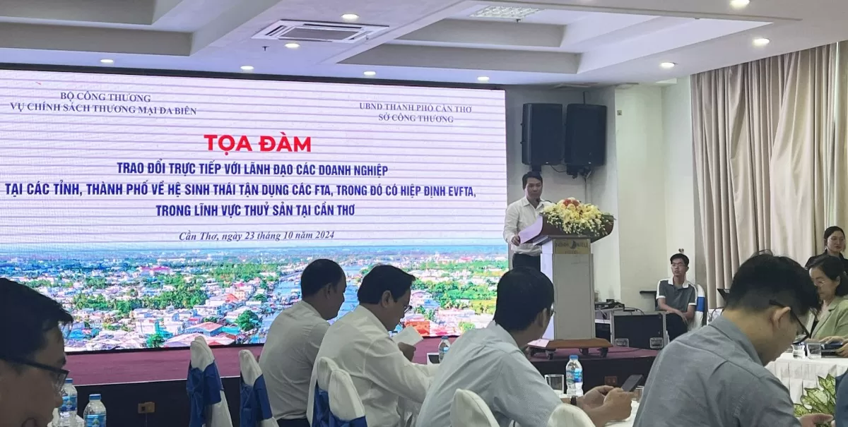 Ông Hà Vũ Sơn, Giám đốc Sở Công Thương thành phố Cần Thơ phaát biểu tại hội nghị. Ảnh Ngân Nga Ông Hà Vũ Sơn, Giám đốc Sở Công Thương thành phố Cần Thơ phaát biểu tại hội nghị. Ảnh Ngân Nga
