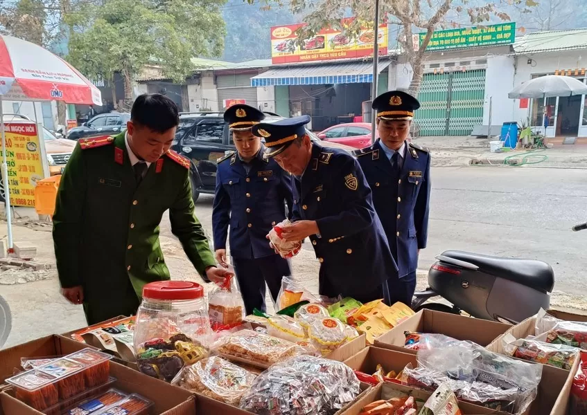 Lạng Sơn: Kiểm tra An toàn thực phẩm tại xã Tân Thanh