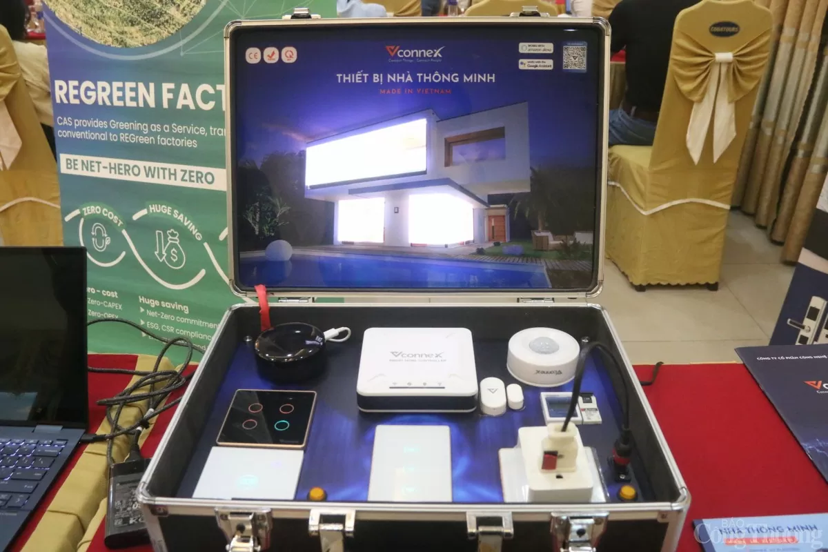 Một số sản phẩm hỗ trợ giảm thải khí nhà kính được trưng bày tại hội thảo