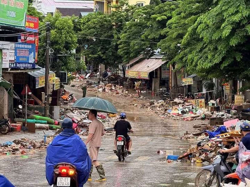 Nghệ An: Trên 5.000 hộ dân vẫn đang bị cô lập hoàn toàn
