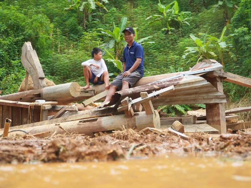 Nghệ An: Trên 5.000 hộ dân vẫn đang bị cô lập hoàn toàn