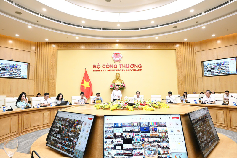 Bộ trưởng Nguyễn Hồng Diên chủ trì Hội nghị tập huấn về phân quyền, phân cấp và phân định thẩm quyền trong các lĩnh vực của Bộ Công Thương Ảnh: Cấn Dũng