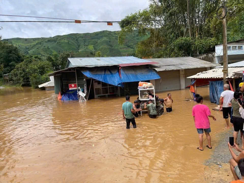 Bộ Tổng tham mưu Quân đội nhân dân Việt Nam vừa có công điện gửi Quân khu 2 về việc khắc phục hậu quả do mưa lũ, kèm lũ ống, lũ quét trên địa bàn Điện Biên và Sơn La