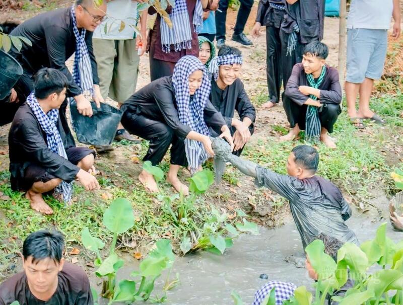 Du khách được trải nghiệm các trò chơi dân gian Nam Bộ