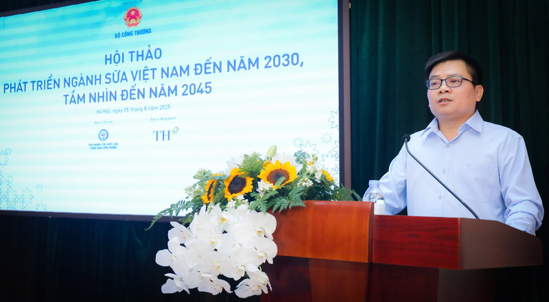 Thứ trưởng Bộ Công Thương Trương Thanh Hoài chủ trì Hội thảo Phát triển ngành sữa đến năm 2030, tầm nhìn đến năm 2045.