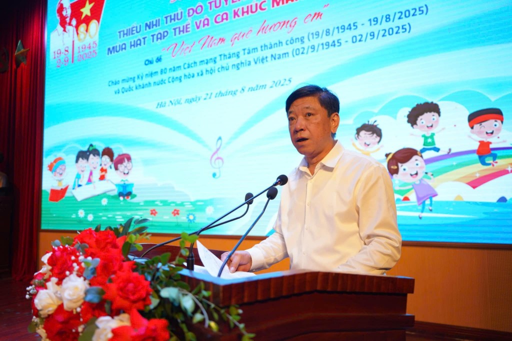 Giám đốc Trung tâm Văn hóa và Thư viện Hà Nội Trần Tuấn Anh phát biểu khai mạc Giám đốc Trung tâm Văn hóa và Thư viện Hà Nội Trần Tuấn Anh phát biểu khai mạc