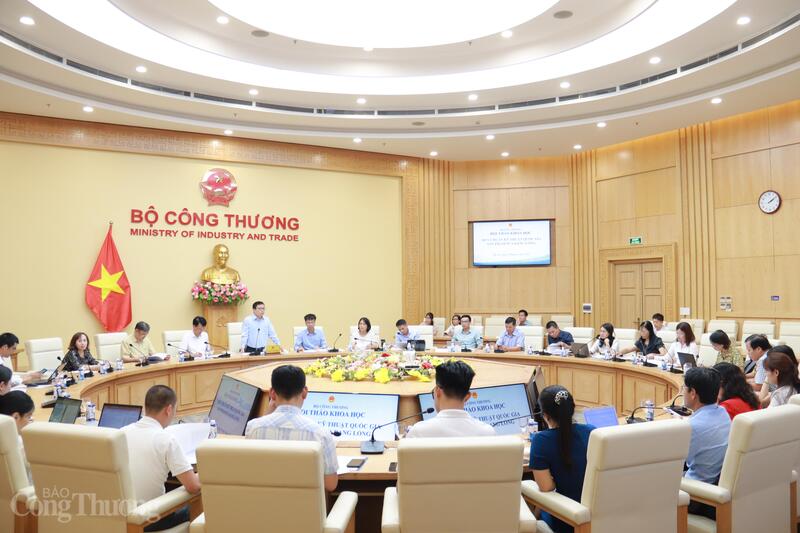 Quang cảnh hội thảo. Ảnh: Thanh Tuấn