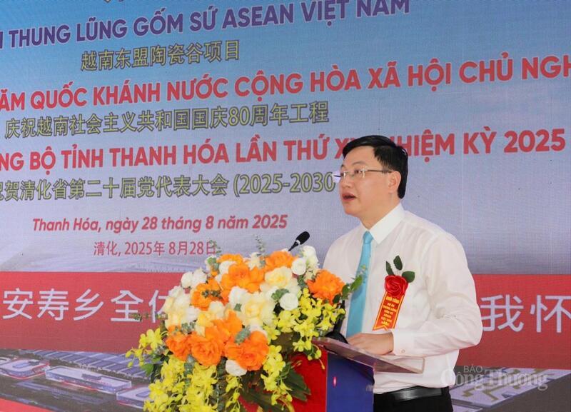 Ông Mai Xuân Liêm, Phó Chủ tịch UBND tỉnh Thanh Hóa phát biểu tại lễ khởi công