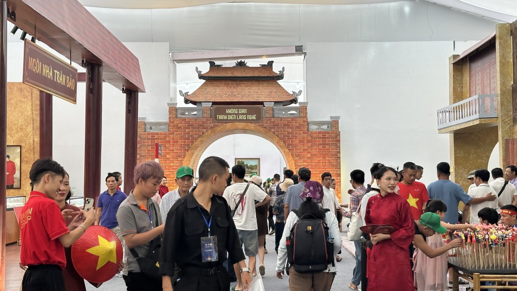 Ấn tượng Không gian truyền thống và sáng tạo Hà Nội 2025 Ấn tượng Không gian truyền thống và sáng tạo Hà Nội 2025