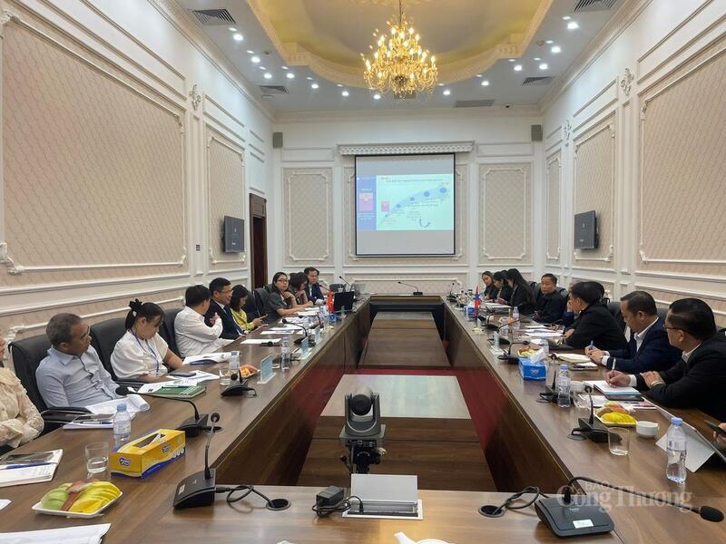 Toàn cảnh buổi làm việc