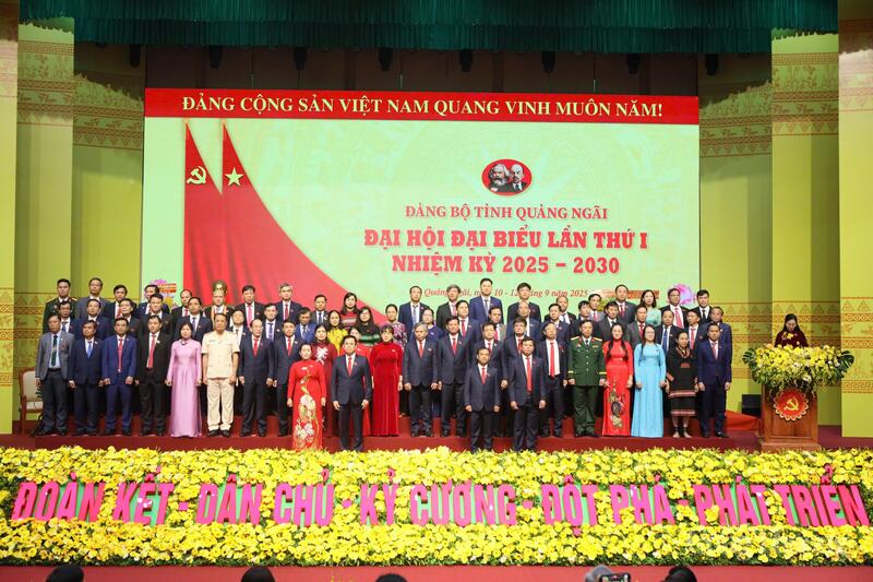 Ra mắt Ban Chấp hành, Ban Thường vụ Tỉnh ủy Quảng Ngãi khóa I, nhiệm kỳ 2025 - 2030