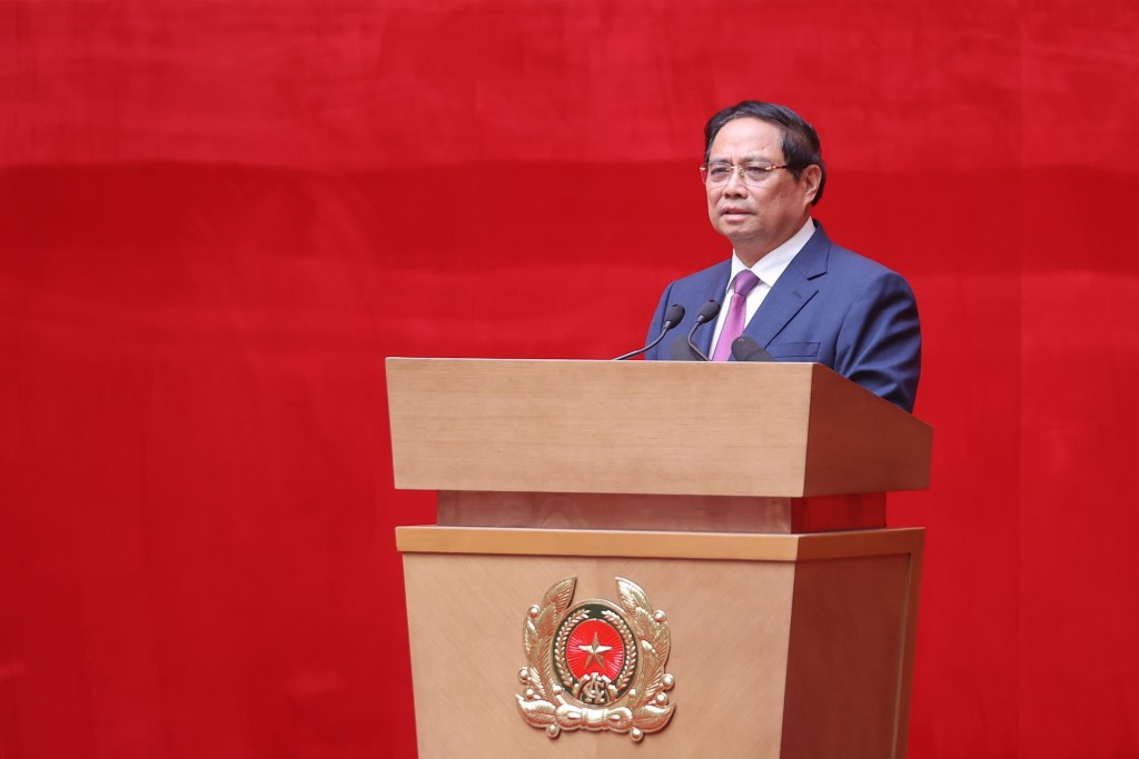 Thủ tướng nêu rõ, Chiến lược tổng thể, toàn diện đã ban hành, việc thực hiện thành công phụ thuộc vào hành động tích cực, chủ động của các cấp, các bộ ngành, các địa phương, đặc biệt là phát huy vai trò của cấp cơ sở - Ảnh: VGP/Nhật Bắc